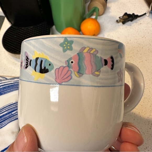 Vintage 1991 Vitromaster Sea Side Pattern Set of Four Coffee Mugs - Picture 4 of 14